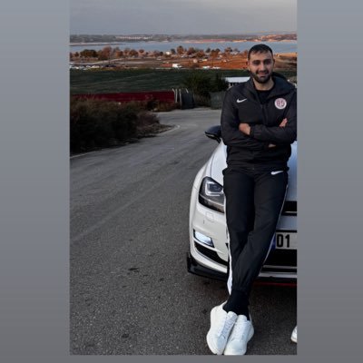 alinailas77's profile picture. 