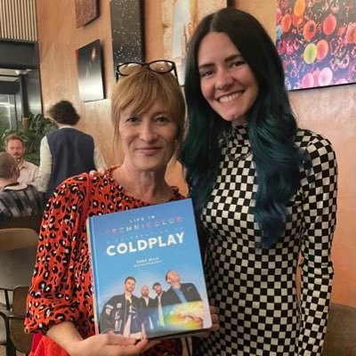 Music. Coldplay. Writer. Life Coach. Any Qs will mostly be rhetoric.
I make jokes. I rant.
Instagram: @deborawilderbeast
My Website: https://t.co/eCrgxfBGF5