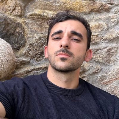 Psicólogo. Uno de mis clientes pasó de 16 años de soledad a una relación estable Tú también puedes conseguirlo. Te digo como en mi web.