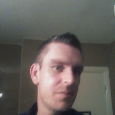 Hi, David here i am from Balbriggan 45 years old and like music