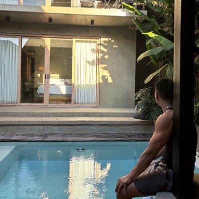Investor in stocks & crypto since '20 | Turned passion into profit | Here to share my Journey, Insights | Learn together SETH $LINK $META $PLTR
