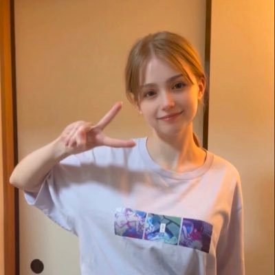 new_curowasan's profile picture. ちょっと見せ過ぎてしまい(反省)シャドバン対策用のエミーの新アカウントです😭 仕事の依頼はDMへ💌ファンクラブは下記リンクから🫶