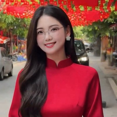 Facebook : เหล่าซือเชอร์รี่ สอนจีนขั้นเทพ Tiktok : cherrylaoshi รับสอนภาษาจีน กลุ่ม เดี่ยว ออนไลน์ มาเรียนที่สถาบัน ติวHSKทุกระดับ/ ALevelChi / สัมภาษณ์ภาษาจีน