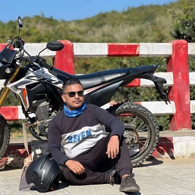 Akrs1994's profile picture. I am not addicted to someone's Maya but I am addicted to love....