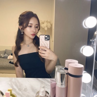 美容とLDHがすき🫶🏻💞2ヶ月に1回韓国で美肌管理🇰🇷💉🥰 最近は海外でエルパトにハマっています🍊インスタメインです⬇️