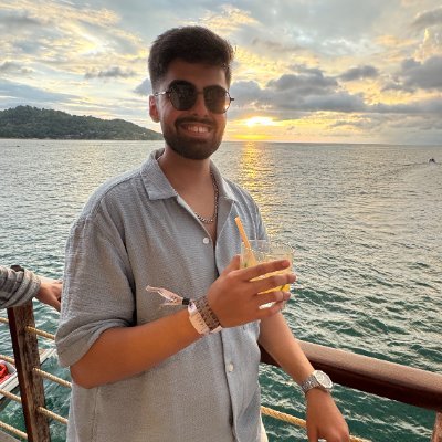 hiten_lulla_'s profile picture. Travel Hacks, Guides & News 🚨