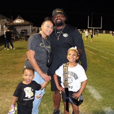 Cairo Ga, native #229
Georgia Tech Alum.
Georgia Tech former Linebacker #40
Linebacker coach at Camden high school in South Carolina!
https://t.co/rZuxXDEEpM