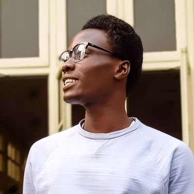 FLYER & SOCIAL MEDIA DESIGNER
→ Crafting Iconic First Impressions for Brands That Want to Be Remembered
👇 DM for Projects & gigs https://t.co/Cew9d1a28j