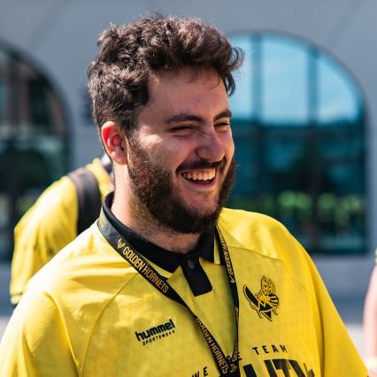 Membre des Golden Hornets 🐝🖤💛
GBS2 au Gaming Campus de Lyon 🎮