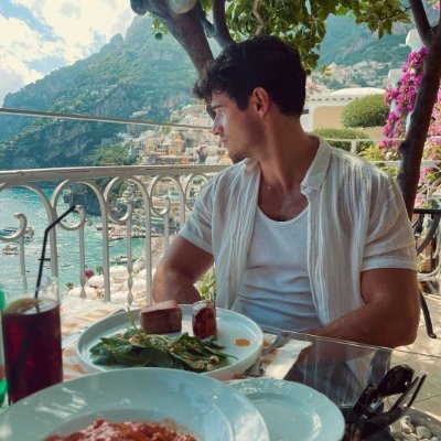 AnijaBrayan's profile picture. Not everyone is supposed to stay. Some people are just chapters.