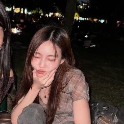 miwsfreak's profile picture. leonardo dicaprio is a weirdo for dating that 19y/o but if you ever see me with milk pansa vosbein stfu