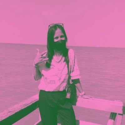 MellyYanti1002's profile picture. 