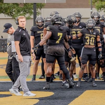 Director of Media Relations/Athletic Marketing @ESUSports | ESU 🎓 '21 (B.S.) | '23 (M.B.A)