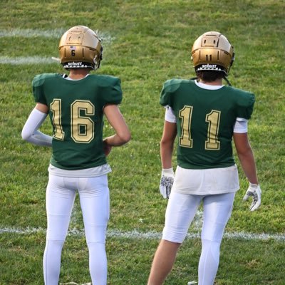 |5”9 | |135| |QB| |Class of 29”| |Skyline high school| |3.4 GPA|