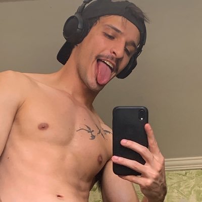 💌 Custom content? DM me. 🔥 Come play beyond the grid. 📍 Based in Brazil | 28y