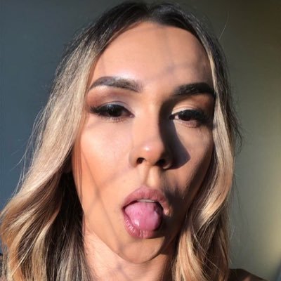 trans girl 🏳️⚧️ available for services men. and am here for fun ❤️