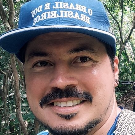 Belorizontino, atleticano (Galo), socialista, freiriano, médico veterinário (UFMG), servidor público federal (MDA) e sindicalista. PALESTINA LIVRE!!!🇵🇸