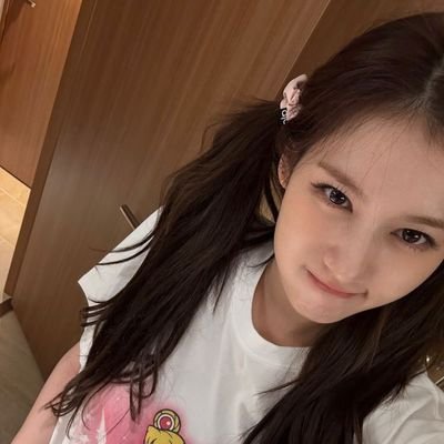 katebishoproma's profile picture. sana