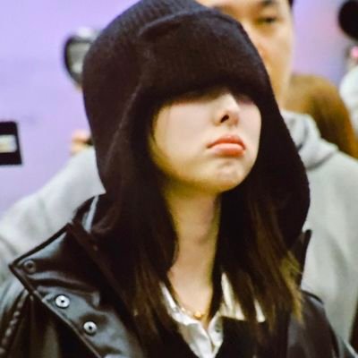 2yeoner_'s profile picture. 