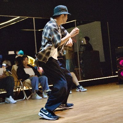 ToT_Cry_'s profile picture. A-POP 関西勢/04(03)
メインジャンル:style hiphop
バトルジャンル:Lock,hiphop
Double Clutch
