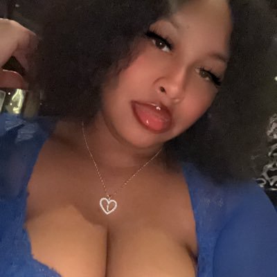 Je suis une sirène 🧜🏽♀️ Doula Me Baby! LLC 👶🏽 IG: Denimjazs Jay’Aire D. 💙