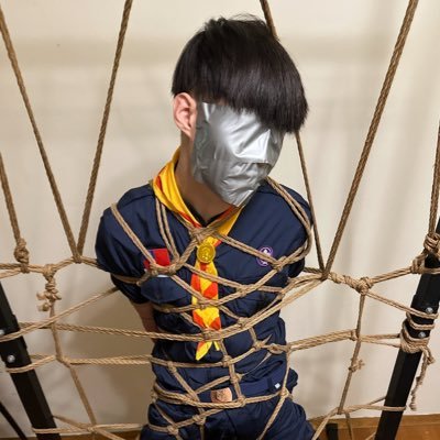 b09816020's profile picture. 