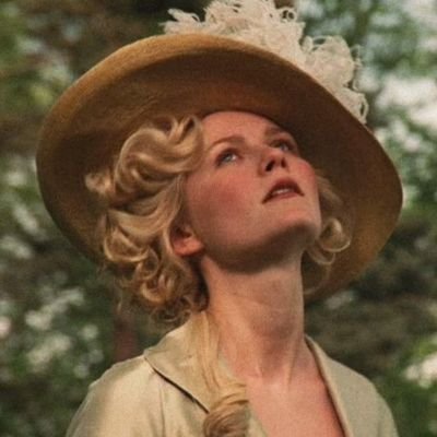 Loustat little girl. La eterna niña ,la condenada. Carefull, i bite~ Bharat 🦇 #vampireschronicles #AnneRice #RP #Parody #Espa #Eng User 25Y
