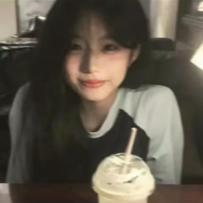 Elsa999a's profile picture. 文科研究生在读 入圈2年 大环境差全职撸毛 投研