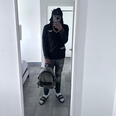 LoveLost1311's profile picture. 