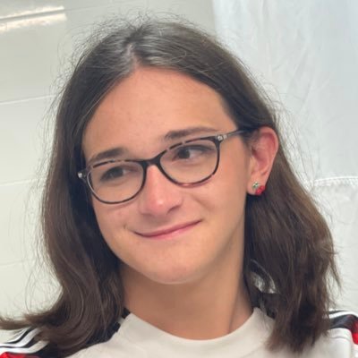 TheRacingWolf2's profile picture. 🇬🇧🇺🇸 she/her 🇩🇪🇦🇹 sie/ihr | Mitglied des FC Bayern München❤️🤍 | 🇪🇺❤️