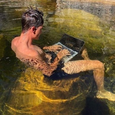 millysearsxxx's profile picture. I’m not the same person I was last year, and that’s the point.