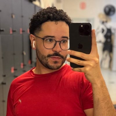Can I Vanish Into u? 🌟 (ele/dele) biomédico inexperiente 🧬, little monster e apaixonado por uma certa pessoa maranhense ❤️