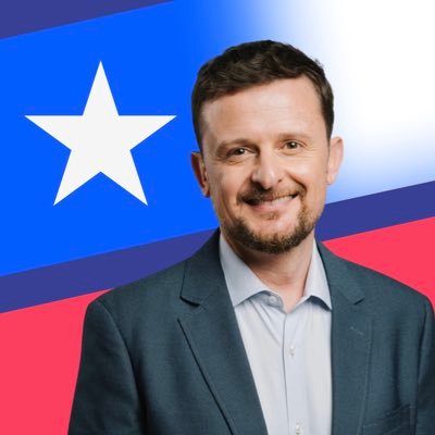 Abogado, Diputado 🇨🇱distrito 23 Araucanía Sur. Comisiones Educación; Relaciones Exteriores; Inteligencia. Hijo del Rey. Instagram stephanschubertdiputado
