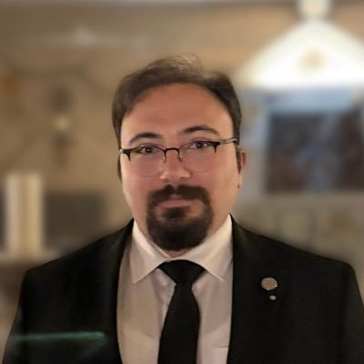 Uzm. Moleküler Biyolog, (PhD) Biyokimya, Laik Bilim İnsanı ve ideolojik Atatürkçü… Aydın olmak bu ülkede başımıza gelen en şerefli lanettir!