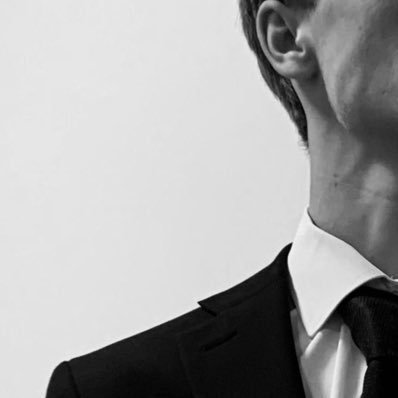 lomtup's profile picture. 这就是我,没人说非要你喜欢 | 185