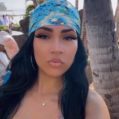 Loves pet🐯 Friendly😁 Movie dates🎥 Music 🎧 stunning🦋💕 It can be GOD only💞