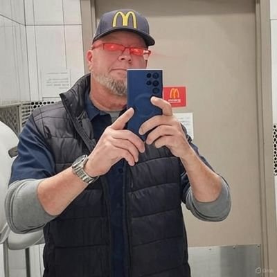 #BitcoinMaxi 2017 | Running Bitcoin Knots | 580K Gang | No Vax - Novid | Meme enjoyoor | I don’t care if I look like an idiot, as long as I learn along the way.