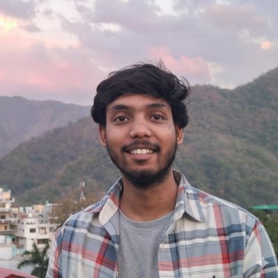 I build bots, websites & ML apps for businesses 🚀 Documenting my freelancing journey. DM for collab.