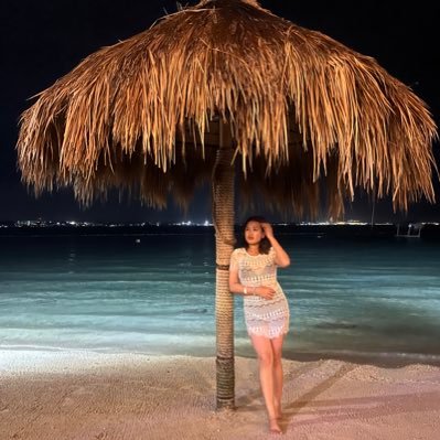 DelynLor's profile picture. ✨Demure✨