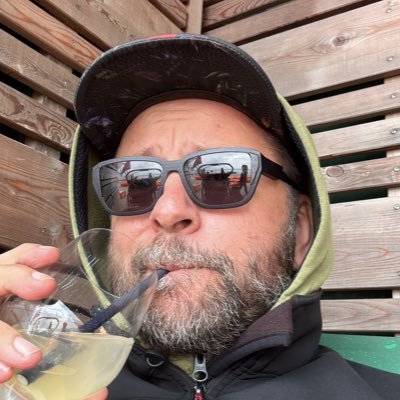 HenningSchneidr's profile picture. @henningschneidr.bsky.social