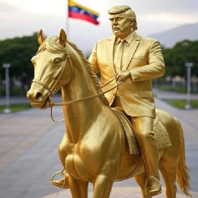 Hiperconsentida: yo quiero eso, eso y eso.Fatigante y descortés. Adicta a la titulitis y experiencias. Del Tw de 1a generación. YA HE VUELTO!