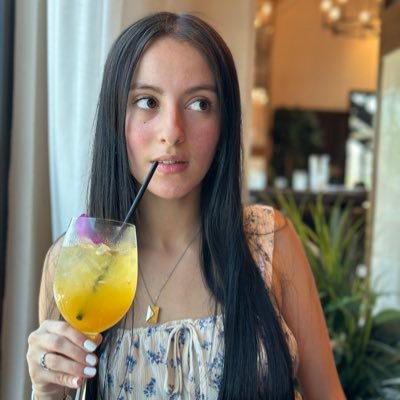 sara_ale21's profile picture. Ser auténtica es mi revolución 😎