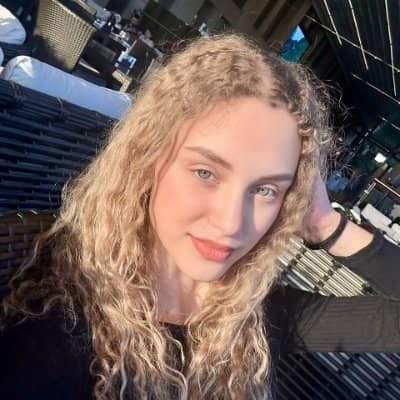 HarperScar64996's profile picture. Friendly, sweet and polite 👅