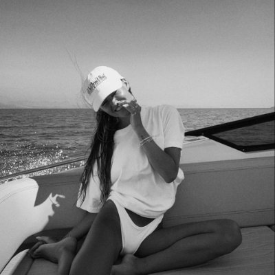 cocozayndoniall's profile picture. I love when people respect my space without me asking