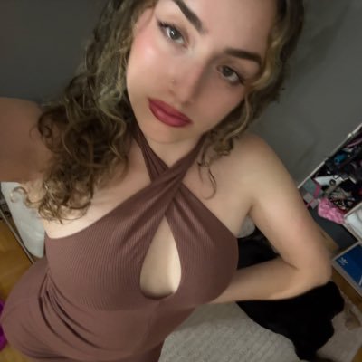 gobroke4gigi's profile picture. authorized user on ur dads credit card