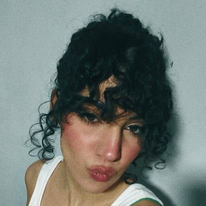 maedetootazehii's profile picture. https://t.co/Q4VzcBMhlK