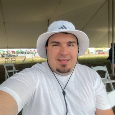 tylerg4real's profile picture. #Razorbacks🐗 #TarHeels🐑