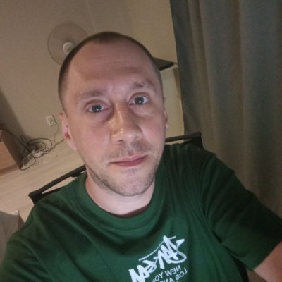 Aspie father / blockchain explorer/ geek & linux fan / web developer