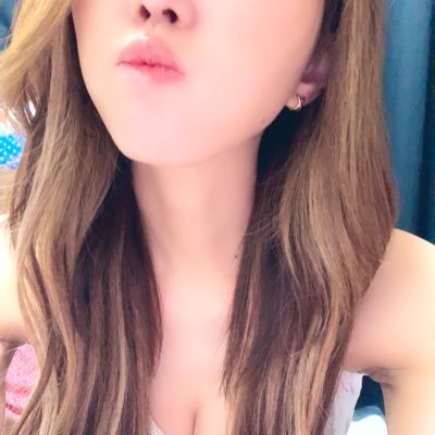 強引なくらいが良い!ノーマル…ソフトだと演技しちゃうから🥹 潮◯き得意なピ🖐️募集💕拘束、ロウ垂らされ,噛まれたり、首絞め、スパンキング😍『中イキ』してみたい…🕯️ 推しピ❣️出来たら…最高😽 沼りたいよなぁ🙀#大阪です