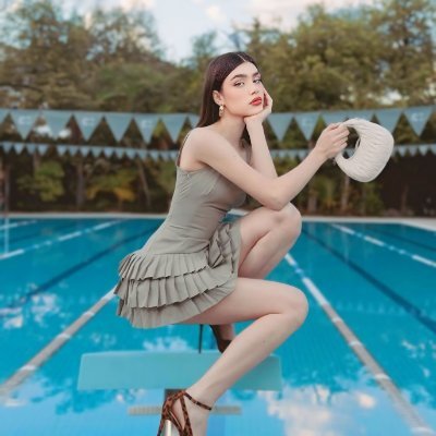 ssheilasilk's profile picture. If life is a game, I’m still figuring out the controls.